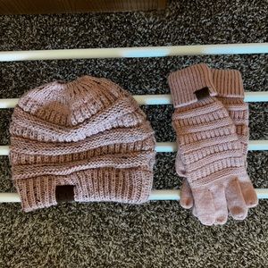 C.C. Hat and Gloves Set
